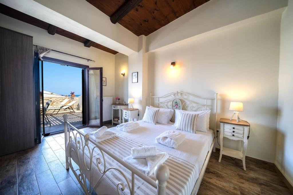Arhontariki Luxury Apartment Panormos  ภายนอก รูปภาพ